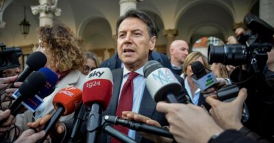 Copertina di 5Stelle, le tappe della Costituente: il 16 e il 17 maggio tutte le assemblee