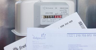 Copertina di Il dl Bollette ha perso un altro pezzo: sospesi gli aiuti alle imprese gasivore