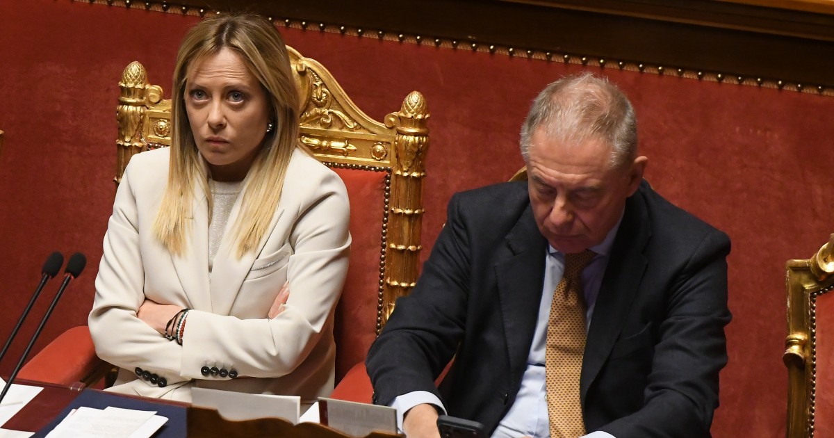 Taglio delle accise verso la proroga anche se dello sconto resta poco. E come copertura spuntano i soldi per la decarbonizzazione