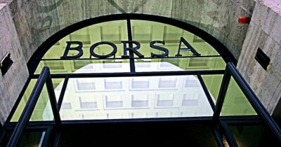 Copertina di Il discorso di Trump affossa le borse. Petrolio oltre i 110 dollari al barile, corre anche il gas