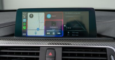 Copertina di ChatGpt arriva anche in auto: ecco come attivarlo per parlare con l’Ai mentre si è al volante