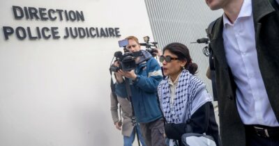 Copertina di L’eurodeputata Rima Hassan rifiuta le accuse: processo a Parigi