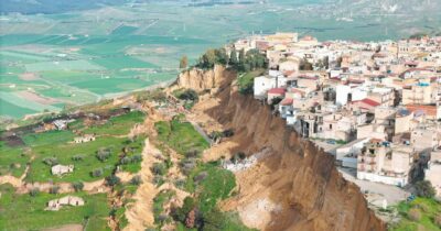 Copertina di “A Niscemi dalla frana del ’97 nulla di  fatto”