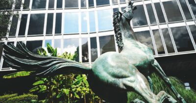 Copertina di Il No al referendum travolge pure la Rai: Meloni delusa, vertici in bilico