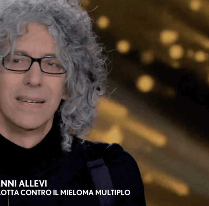 Giovanni Allevi: “Ho toccato il fondo dopo la chemio: pesavo 63 chili, ero in bilico tra la vita e la morte. La malattia mi ha lasciato segni indelebili, dicono che non vivrò a lungo ma non ci credo”