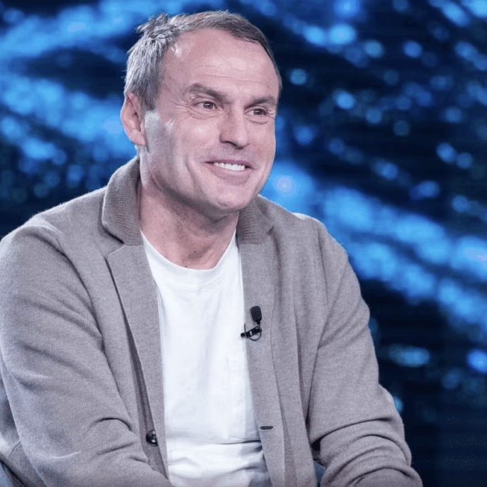 “Ho celebrato funerali, ho raccolto i cadaveri di persone suicidate in carcere. Ma quando ho visto mio padre morto ho scoperto davvero la morte”: così don Marco Pozza a Verissimo