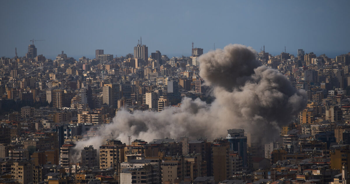 Le Idf bombardano per sbaglio la casa di un leader cristiano libanese: uccisi lui, la moglie e una donna. Volevano colpire Hezbollah