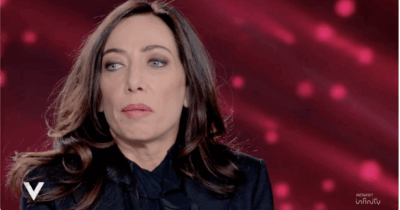 Copertina di “Mamma Enrica Bonaccorti ha avuto un’emorragia, ho capito subito che non ne sarebbe uscita. Ero arrabbiata e sofferente, poi una signora mi ha detto di lasciarla andare”: così Verdiana a Verissimo