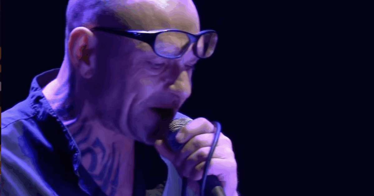 “Mi sono distrutto col crack per uccidere ’O Zulu, ora ho perso 30 chili per mio figlio. Mi sono tatuato ‘terrone di me**a’ ma mia madre pensa che ci sia scritto ‘tesoro di mamma’”: parla Luca Persico