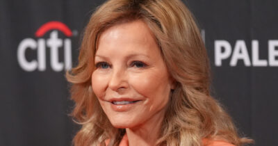 Copertina di “Ho avuto un cancro al seno nella forma più aggressiva. Ho perso i capelli, ero calva. È stato difficile”: parla Cheryl Ladd della serie tv “Charlie’s Angels”