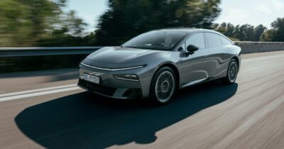 Copertina di Xpeng P7+, la prova de Il Fatto.it – Quando il comfort fa rima con elettrone – FOTO