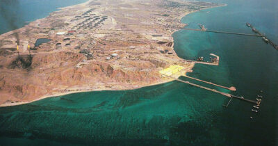 Copertina di Nuovi attacchi Usa sull’isola di Kharg, cuore pulsante dell’industria petrolifera: colpiti oltre 50 obiettivi militari iraniani