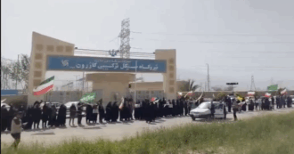 Copertina di Centinaia di iraniani radunati davanti alle centrali elettriche contro l’ultimatum di Trump