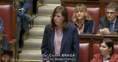 Copertina di Braga (Pd) a Crosetto: “Non ha saputo dire niente su Trump nemmeno oggi, giustificate la sua guerra in Iran”