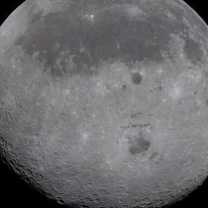 “Il 17 aprile c’è la Luna più potente dell’anno, ci troviamo nel mezzo di una rara concentrazione di pianeti in Ariete”: cosa dicono le previsioni degli astrologi