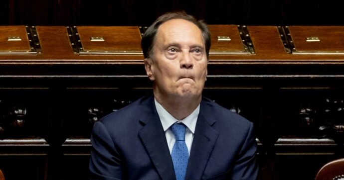 Ministro su nave Gdf, Ciriani ora va in tribunale
