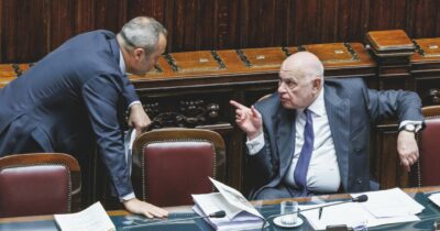 Copertina di “Obbligo di pubblicare le assoluzioni”, riecco la norma Costa post-batosta del No