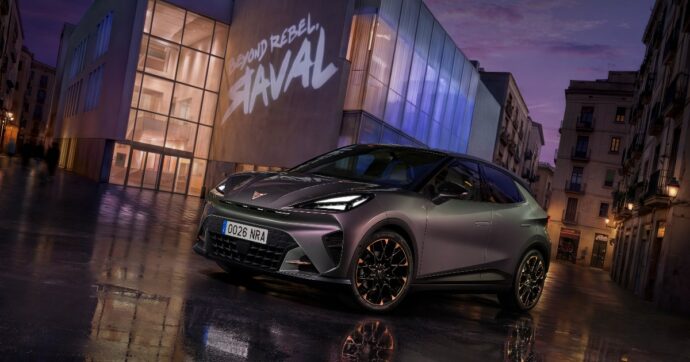 CUPRA Raval, l’elettrica urbana con carattere. Arriva in estate il nuovo hi-tech per la città – FOTO