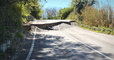 Copertina di Frana in Molise: una donna segue il navigatore e rimane bloccata in campagna. Salvata dalla Protezione Civile