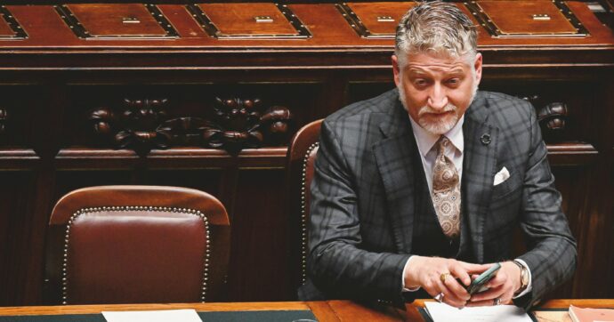 Fondi cinema, Giuli: “Esperti indipendenti, non decido io”. Borgonzoni: “Ora via tutti”
