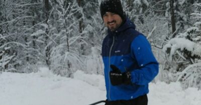 Copertina di “Ci siamo trasferiti in Finlandia per i nostri figli: a scuola studiano finanza e imparano a cucinare. In Italia non c’è rispetto delle regole”