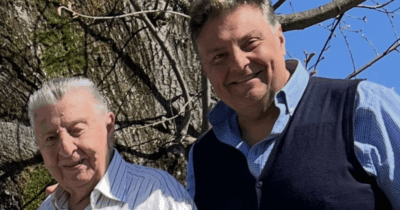 Copertina di “Mio papà investito sulle strisce, colpito da un furgone. Proprio ieri aveva festeggiato l’anniversario di matrimonio con mamma”: morto Domenico Lauretta, padre del comico Claudio