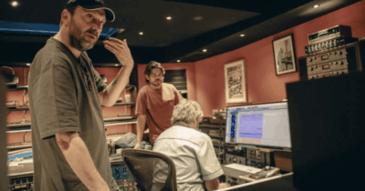 Copertina di “Ogni giorno della mia vita è dedicato ad annegare il dolore in nuove visioni. Procedo così. Vi voglio bene”: le parole di Cesare Cremonini