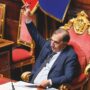 Copertina di Il boss Vestiti al telefono nel 2020: “Ero al ristorante con La Russa”. Il presidente del Senato nega: “Falso, non so chi sia”