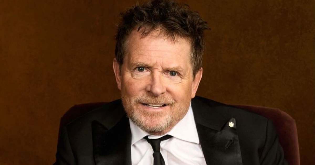 “Pensavo fosse la fine del mondo. Invece sono solo io e sto bene”: Michael J. Fox smentisce la notizia della sua morte data dalla CNN