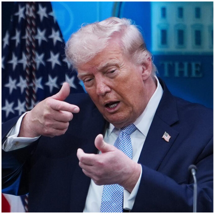 “L’unica persona che sta commettendo crimini di guerra è George Clooney per i suoi film orribili”: la Casa Bianca risponde a muso duro all’attore