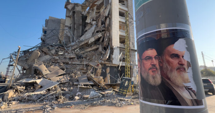 Hezbollah, Israele dà la caccia ai politici: il primo obiettivo è il leader Qassem, poi 12 membri del parlamento di Beirut