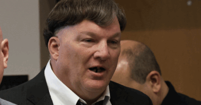 Copertina di “Le ho strangolate e smembrate”: il “serial killer di Long Island” Rex Heuermann si dichiara colpevole dell’omicidio di 7 donne e ammette di averne uccisa un’ottava