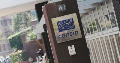 Copertina di Appalti di Stato, cimice in Consip: indagine a Roma