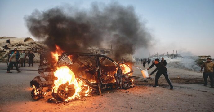 Gaza, già sei mesi di tregua, Msf denuncia: “È ancora una catastrofe, Israele limita gli aiuti”