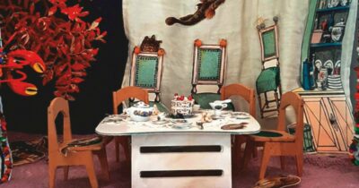 Copertina di Con fiori e poesie, fiabe e orchestrali è festa per gli 80 anni di Vivian Lamarque