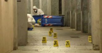 Copertina di Rissa nella notte a Induno Olona, ucciso un 30enne aggredito da un branco: feriti il padre e il fratello