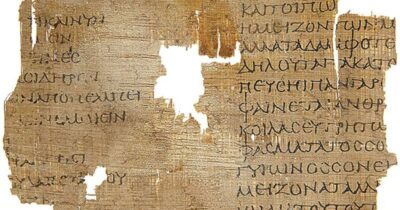 Copertina di Scoperti nuovi versi del filosofo Empedocle a Il Cairo: riemerso un tassello perduto del pensiero antico