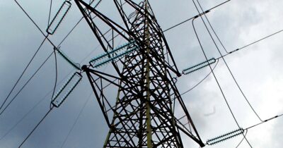 Copertina di Danneggiata la linea di Terna in Friuli: problemi per l’Oleodotto Transalpino. Inchiesta con 007 italiani e tedeschi