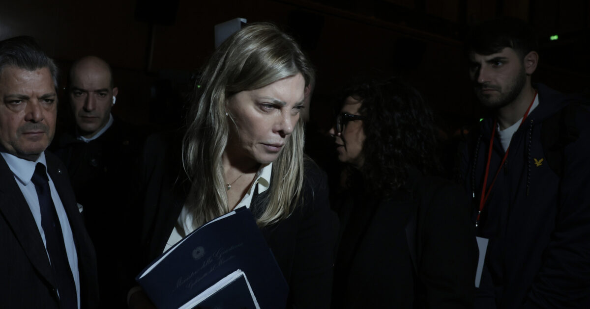 bartolozzi torna giudice l8217ex zarina di nordio chiede il rientro in magistratura e fa spostare il processo sul caso almasri da Ilfattoquotidiano.it bartolozzi torna giudice l8217ex zarina di nordio chiede il rientro in magistratura e fa spostare il processo sul caso almasri