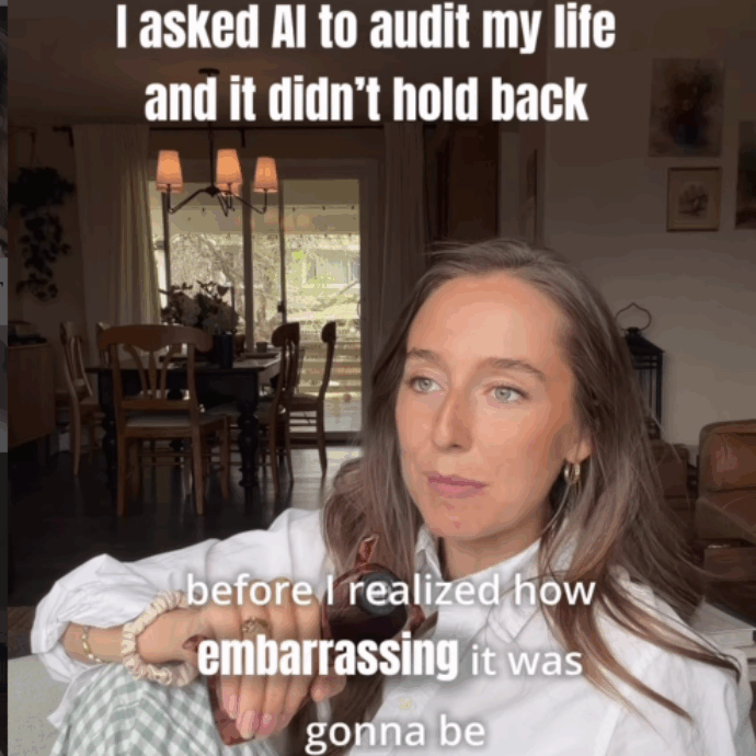 “Ho descritto all’AI la vita dei miei sogni e ora seguo sempre i suoi ordini. Non mi fido di me, Chatpgt decide anche se devo lavarmi i capelli”: la storia di Upgrading Katie