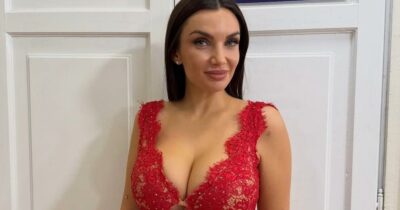 Copertina di “Il dolore più forte in assoluto. Mancava tanto così che mi venisse il capezzolo biforcuto”: Elettra Lamborghini e l’incidente con il piercing sotto la doccia