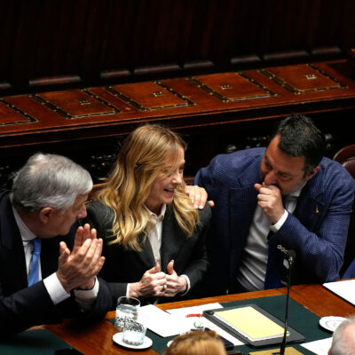 Copertina di Quando l’Italia giustificava le guerre d’Israele: dal “diritto all’autodifesa” (contro i civili) ai voti per impedire la tregua a Gaza