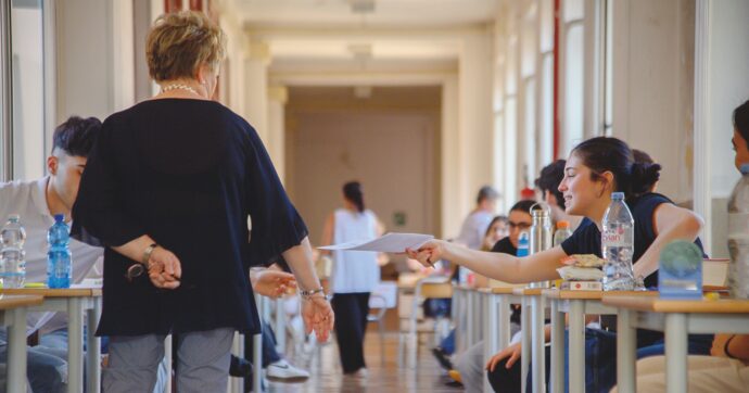 Maturità a basso costo: meno soldi e meno commissari, pagati (poco) come nel 2007