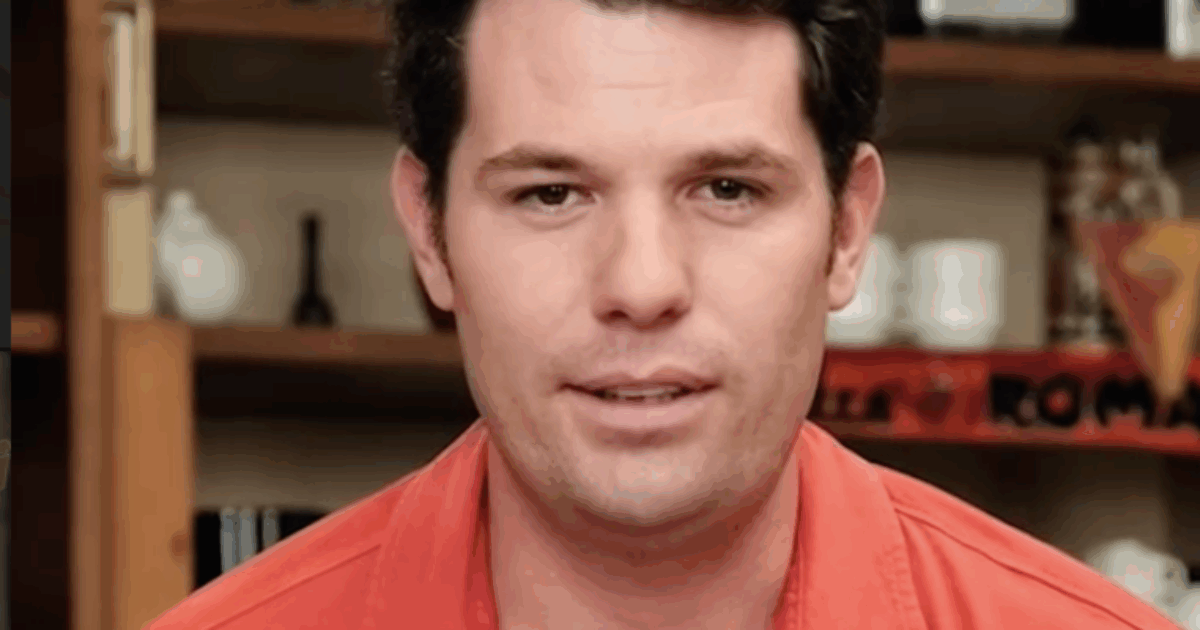 “Per ‘I Cesaroni’ ci siamo messi a dieta e ho perso 10 chili. Finite le riprese ho ricominciato a mangiare come se non ci fosse un domani”: parla Niccolò Centioni