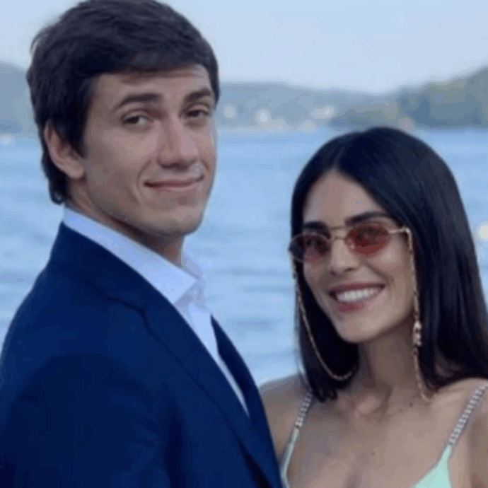 Luigi Berlusconi e la moglie Federica Fumagalli aspettano il terzo figlio: “Conducono una vita riservata, con la famiglia e le sorelle di lui, Barbara ed Eleonora”