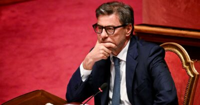 Copertina di Schiaffo a Meloni. Giorgetti ora sogna Siena-Banco Bpm