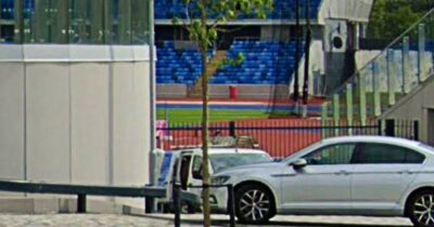 Copertina di L’arbitro sbaglia a impostare il navigatore: si ritrova in un altro stadio a 230 chilometri di distanza | Domeniche Bestiali