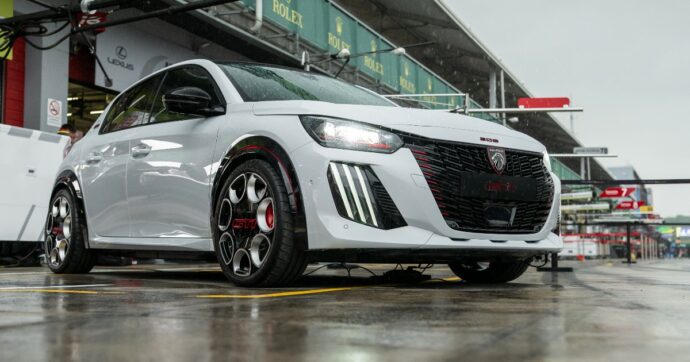 Peugeot 208 GTi, il ritorno alle origini. Anche se cambia tutto – FOTO