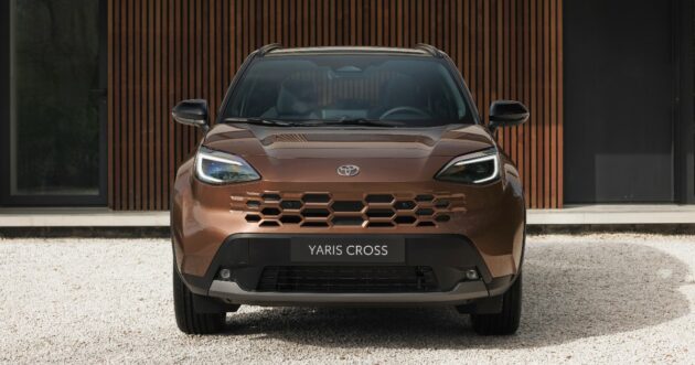 Toyota Yaris Cross, il restyling che evolve il best seller senza tradirne il DNA – FOTO