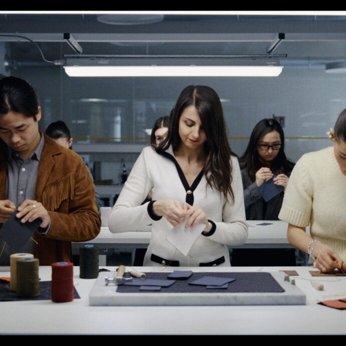 Grand Tour, da Valentino a Cucinelli e Fendi: viaggio nei laboratori dove nascono i talenti di domani, il docufilm sul dietro le quinte della moda italiana